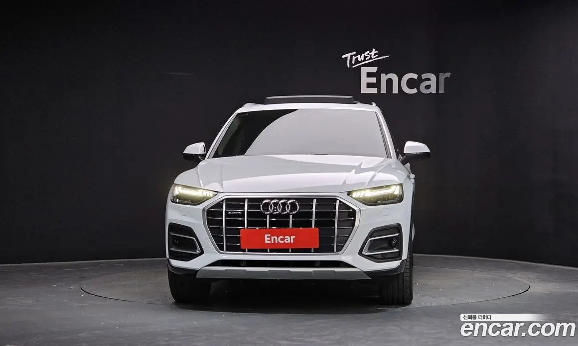 Audi Q5 2022 2.0 автомат (гидро), фото 3
