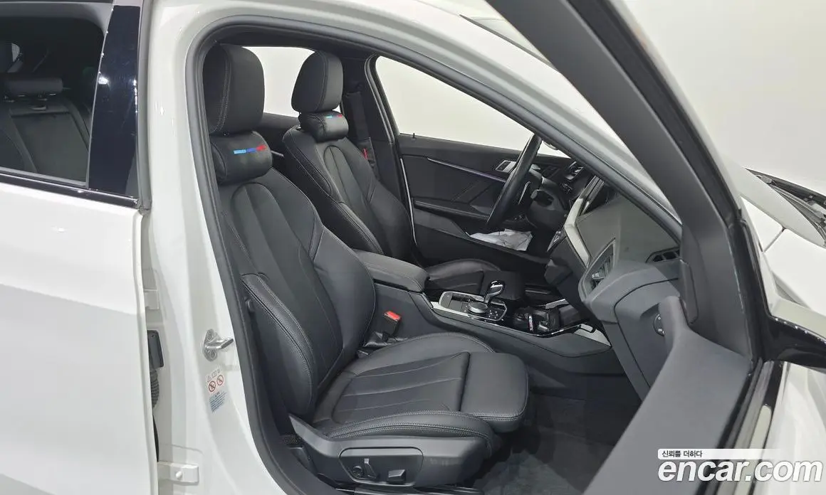 BMW 1 серия 2022 2.0 автомат (гидро), фото 16 BMW 1 серия 2022 2.0 автомат (гидро), фото 16
