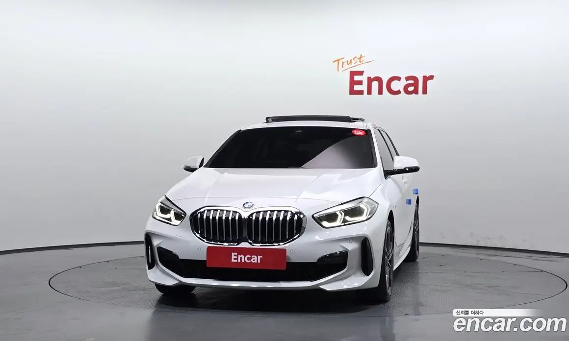 BMW 1 серия 2022 2.0 автомат (гидро), фото 3 BMW 1 серия 2022 2.0 автомат (гидро), фото 3