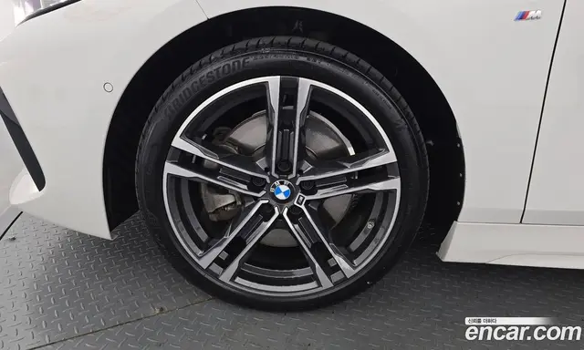 BMW 1 серия 2022 2.0 автомат (гидро), миниатюра 5 BMW 1 серия 2022 2.0 автомат (гидро), миниатюра 5