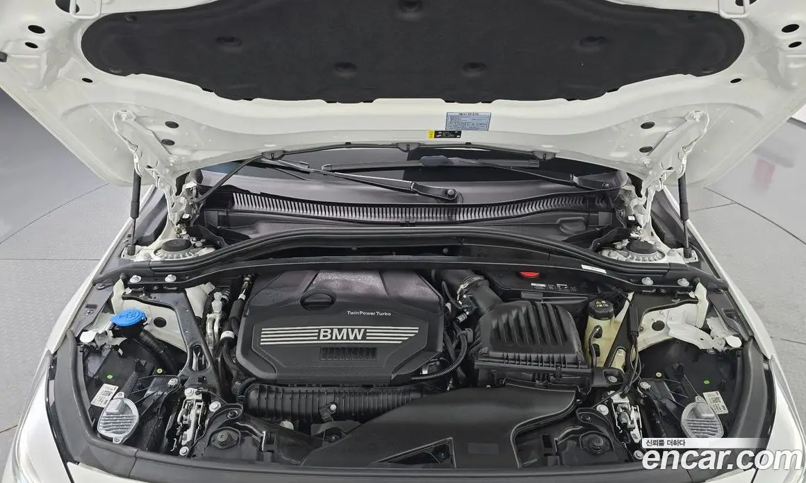 BMW 1 серия 2022 2.0 автомат (гидро), фото 6 BMW 1 серия 2022 2.0 автомат (гидро), фото 6