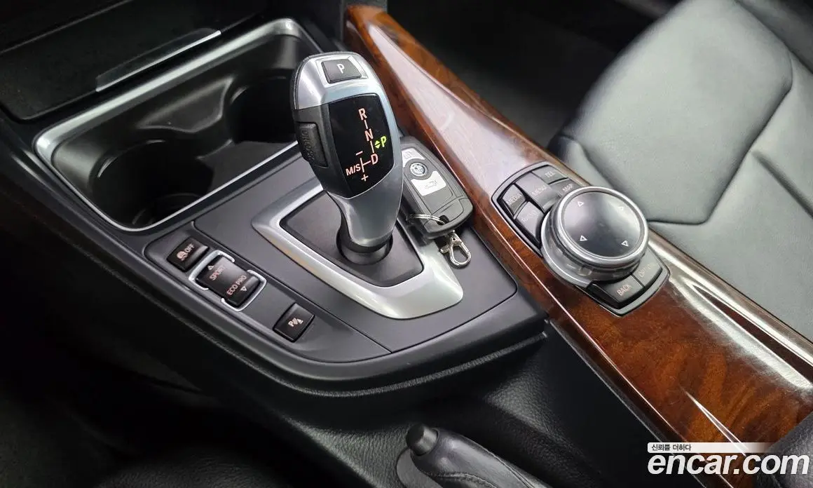 BMW 3 серия 2014 2.0 автомат (гидро), фото 9