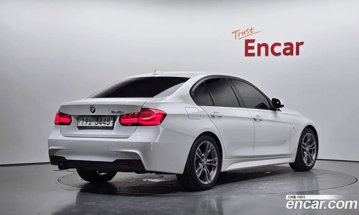 BMW 3 серия 2018 2.0 автомат (гидро), фото 1 BMW 3 серия 2018 2.0 автомат (гидро), фото 1