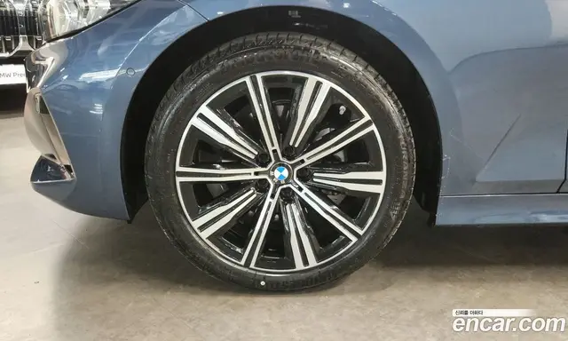 BMW 3 серия 2025 2.0 автомат (гидро), миниатюра 5