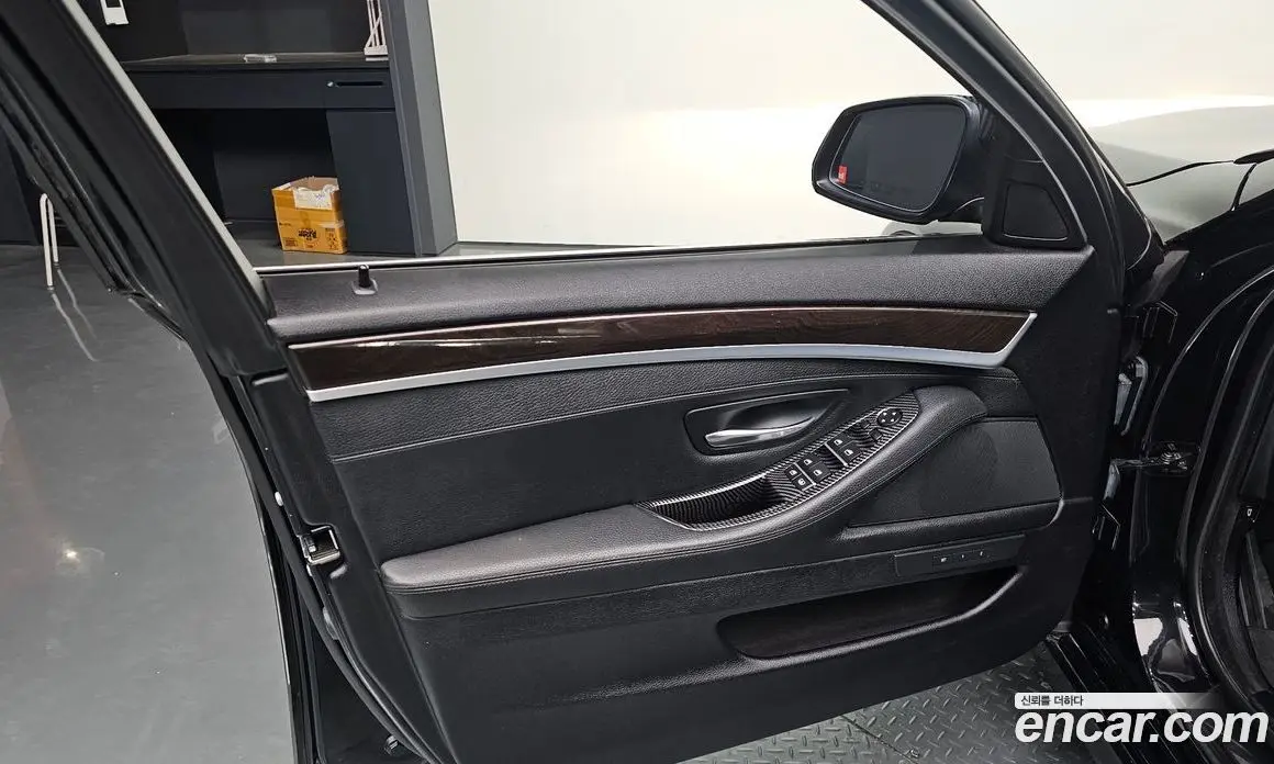 BMW 5 серия 2015 2.0 автомат (гидро), фото 14 BMW 5 серия 2015 2.0 автомат (гидро), фото 14