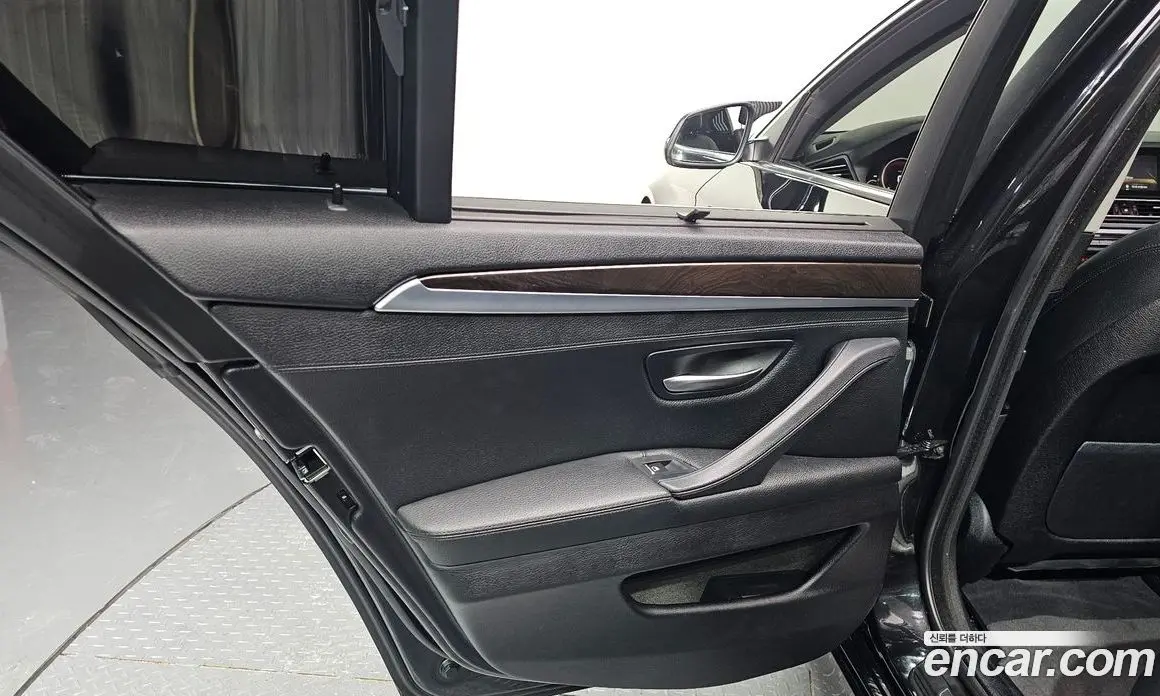 BMW 5 серия 2015 2.0 автомат (гидро), фото 15 BMW 5 серия 2015 2.0 автомат (гидро), фото 15