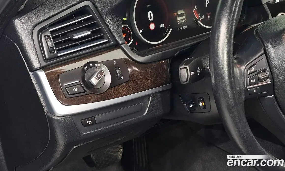 BMW 5 серия 2015 2.0 автомат (гидро), фото 22 BMW 5 серия 2015 2.0 автомат (гидро), фото 22