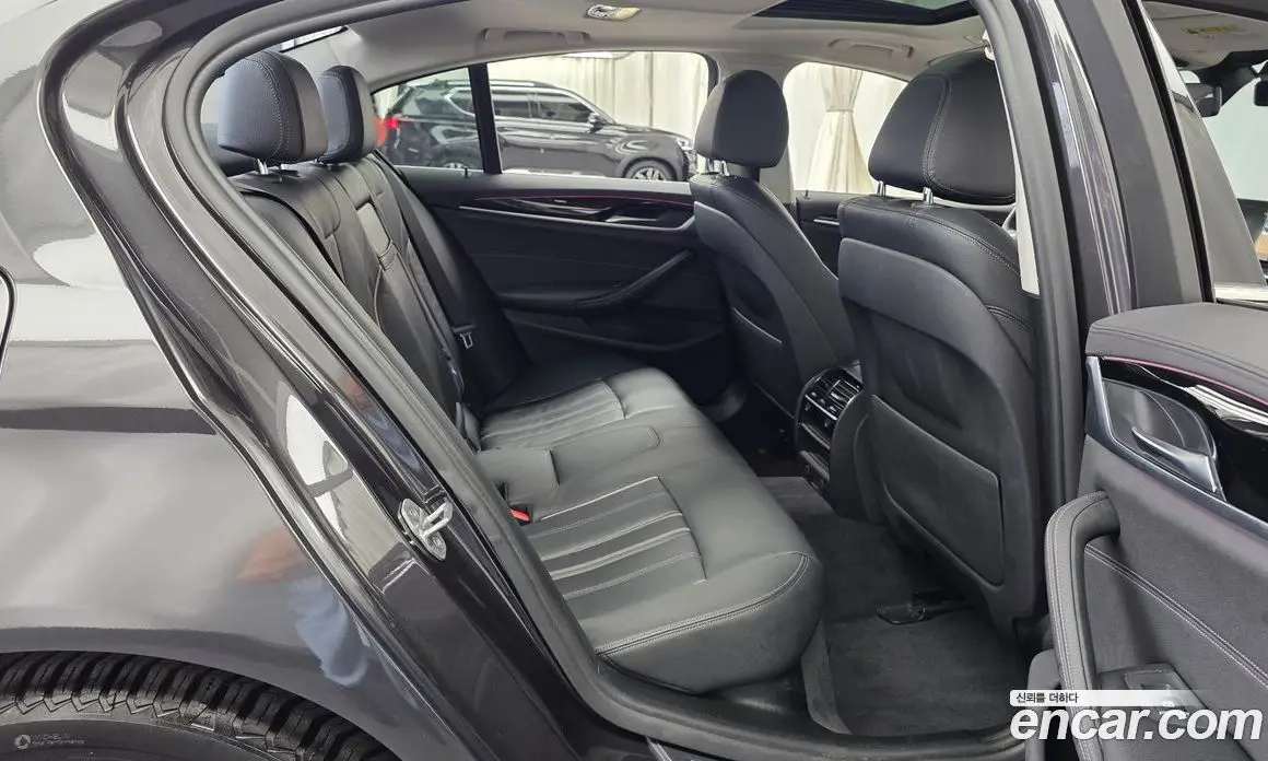 BMW 5 серия 2018 2.0 автомат (гидро), фото 18