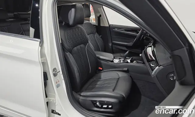 BMW 5 серия 2019 2.0 автомат (гидро), миниатюра 12