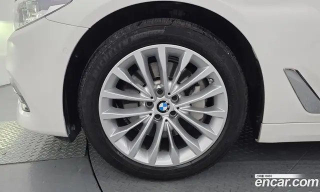 BMW 5 серия 2019 2.0 автомат (гидро), миниатюра 5 BMW 5 серия 2019 2.0 автомат (гидро), миниатюра 5