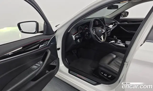 BMW 5 серия 2019 2.0 автомат (гидро), миниатюра 10 BMW 5 серия 2019 2.0 автомат (гидро), миниатюра 10