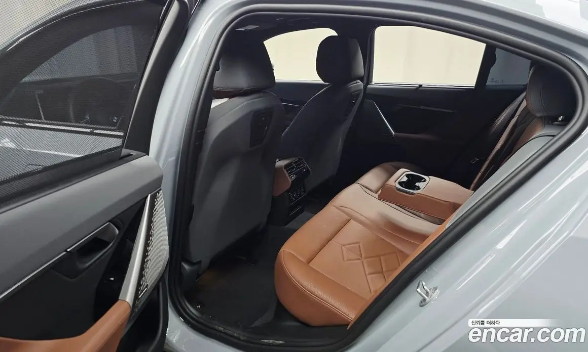 BMW 5 серия 2025 2.0 автомат (гидро), фото 23