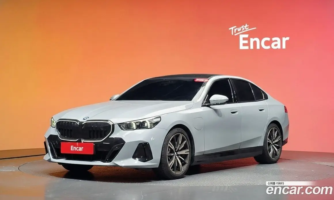 BMW 5 серия 2025 2.0 автомат (гидро), фото 32