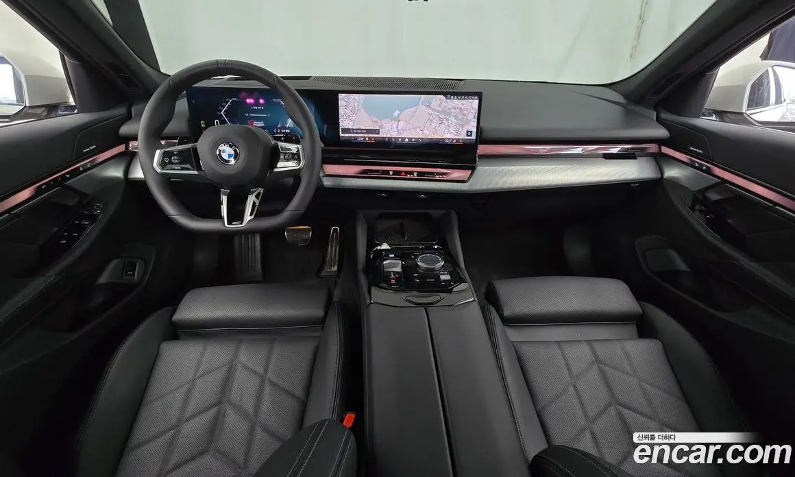 BMW 5 серия 2025 2.0 автомат (гидро), фото 10 BMW 5 серия 2025 2.0 автомат (гидро), фото 10