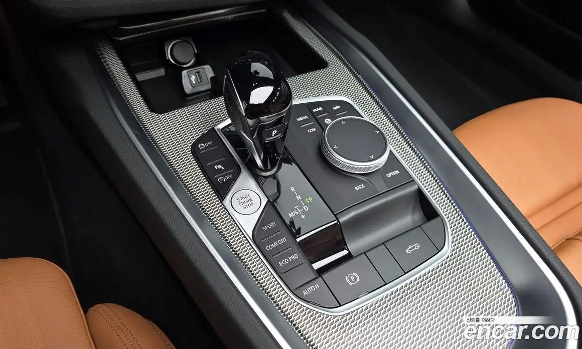 BMW Z4 2023 3.0 автомат (гидро), фото 12