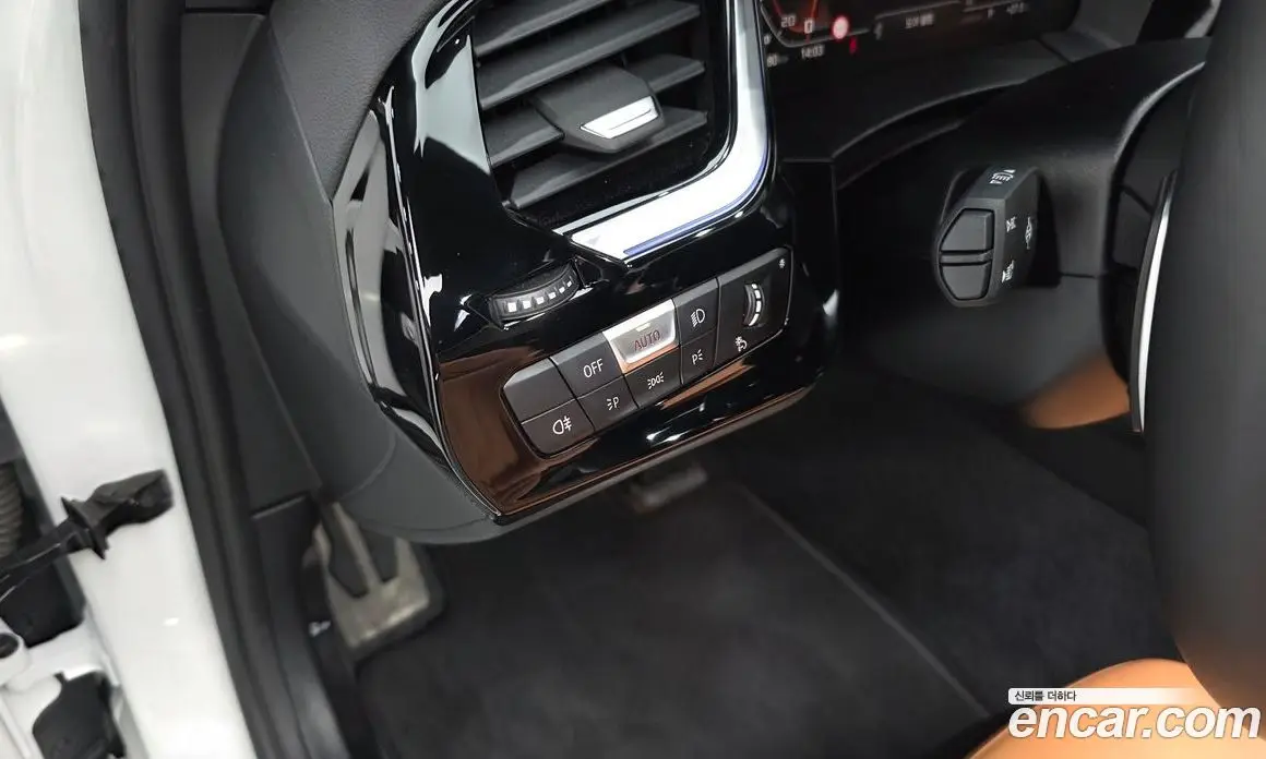 BMW Z4 2023 3.0 автомат (гидро), фото 27