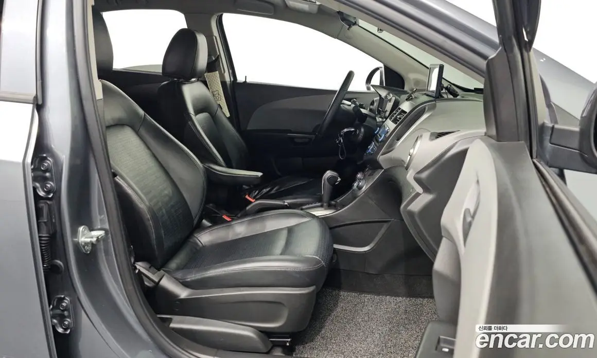 Chevrolet Aveo 2014 1.6 автомат (гидро), фото 15