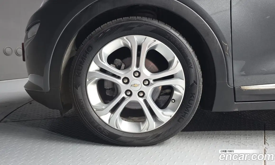 Chevrolet Bolt EV 2018 0.2 автомат (гидро), фото 5 Chevrolet Bolt EV 2018 0.2 автомат (гидро), фото 5