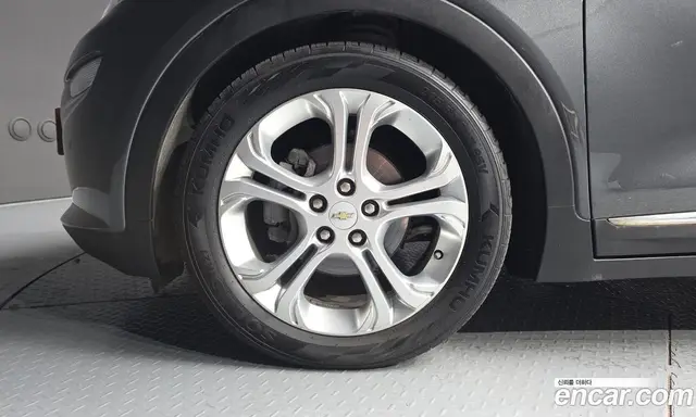 Chevrolet Bolt EV 2018 0.2 автомат (гидро), миниатюра 5 Chevrolet Bolt EV 2018 0.2 автомат (гидро), миниатюра 5