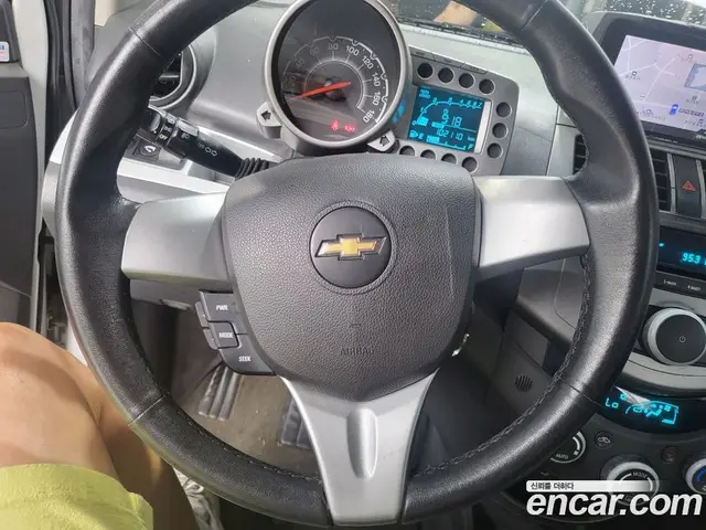 Chevrolet Spark 2012 1.0 автомат (гидро), миниатюра 6 Chevrolet Spark 2012 1.0 автомат (гидро), миниатюра 6