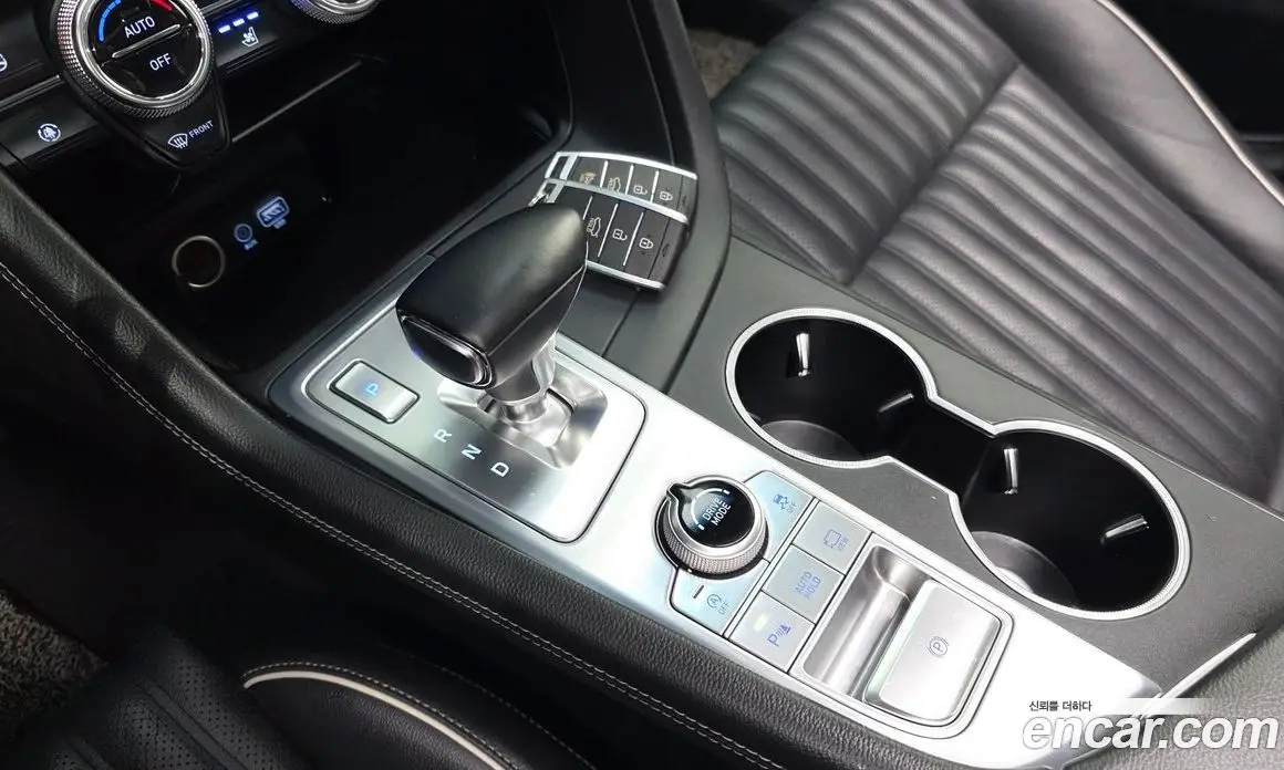 Genesis G70 2020 2.0 автомат (гидро), фото 12 Genesis G70 2020 2.0 автомат (гидро), фото 12