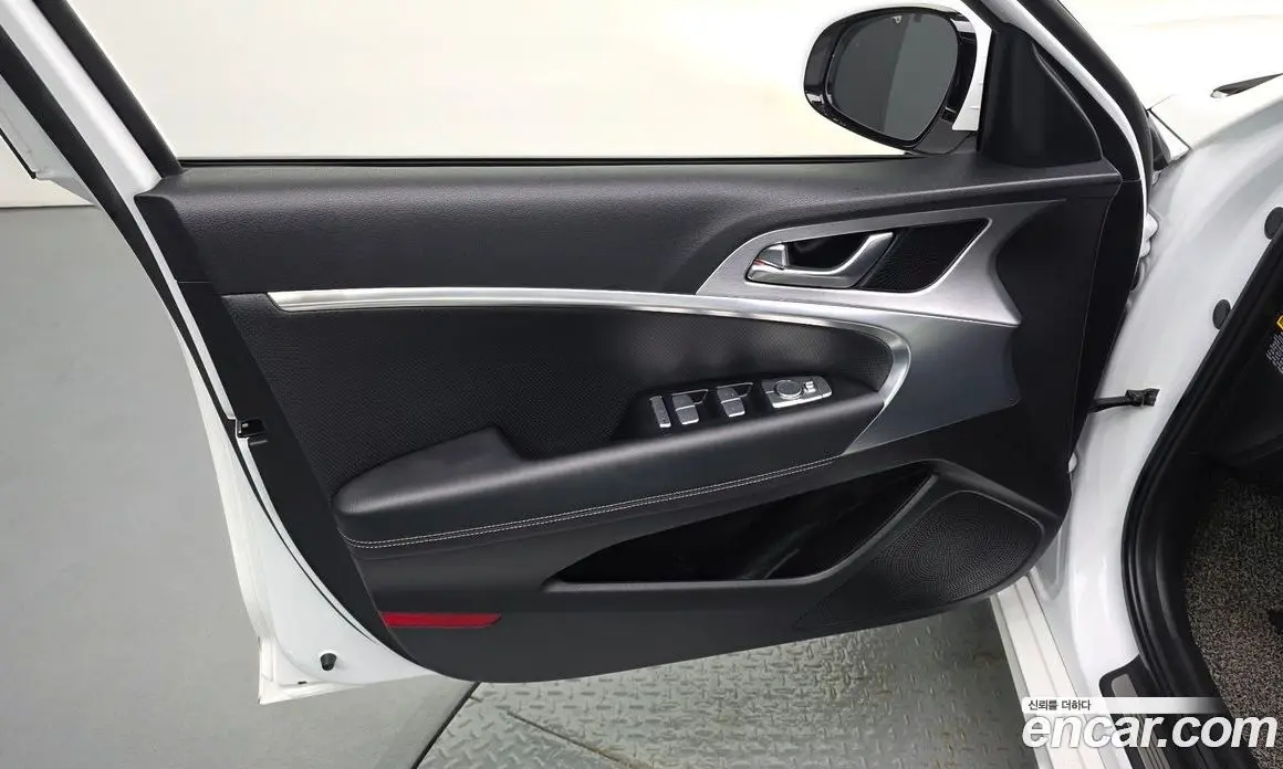 Genesis G70 2020 2.0 автомат (гидро), фото 14 Genesis G70 2020 2.0 автомат (гидро), фото 14