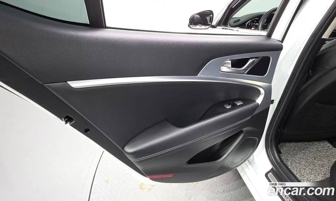 Genesis G70 2020 2.0 автомат (гидро), фото 15 Genesis G70 2020 2.0 автомат (гидро), фото 15