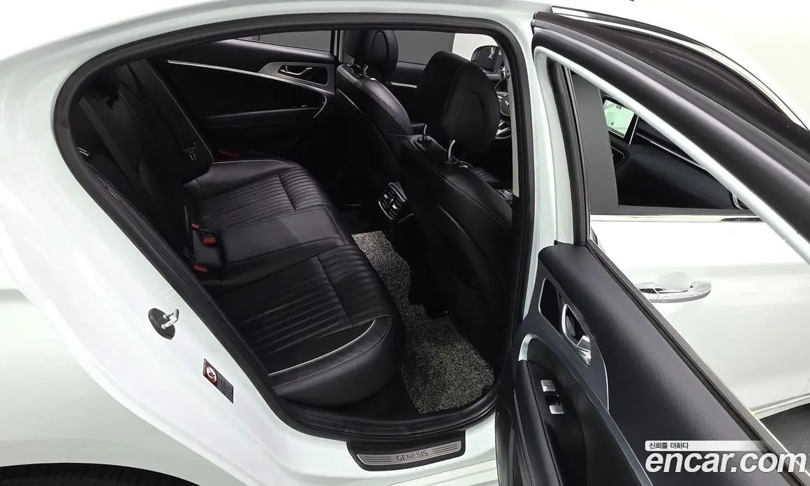 Genesis G70 2020 2.0 автомат (гидро), фото 17 Genesis G70 2020 2.0 автомат (гидро), фото 17