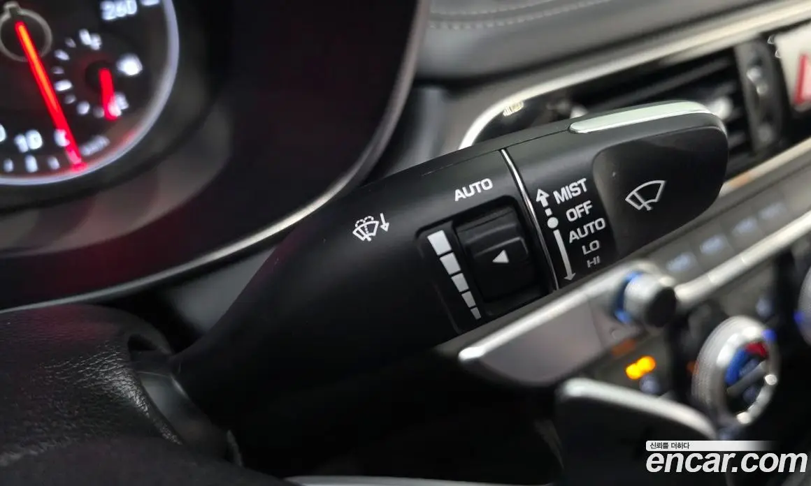 Genesis G70 2020 2.0 автомат (гидро), фото 25 Genesis G70 2020 2.0 автомат (гидро), фото 25