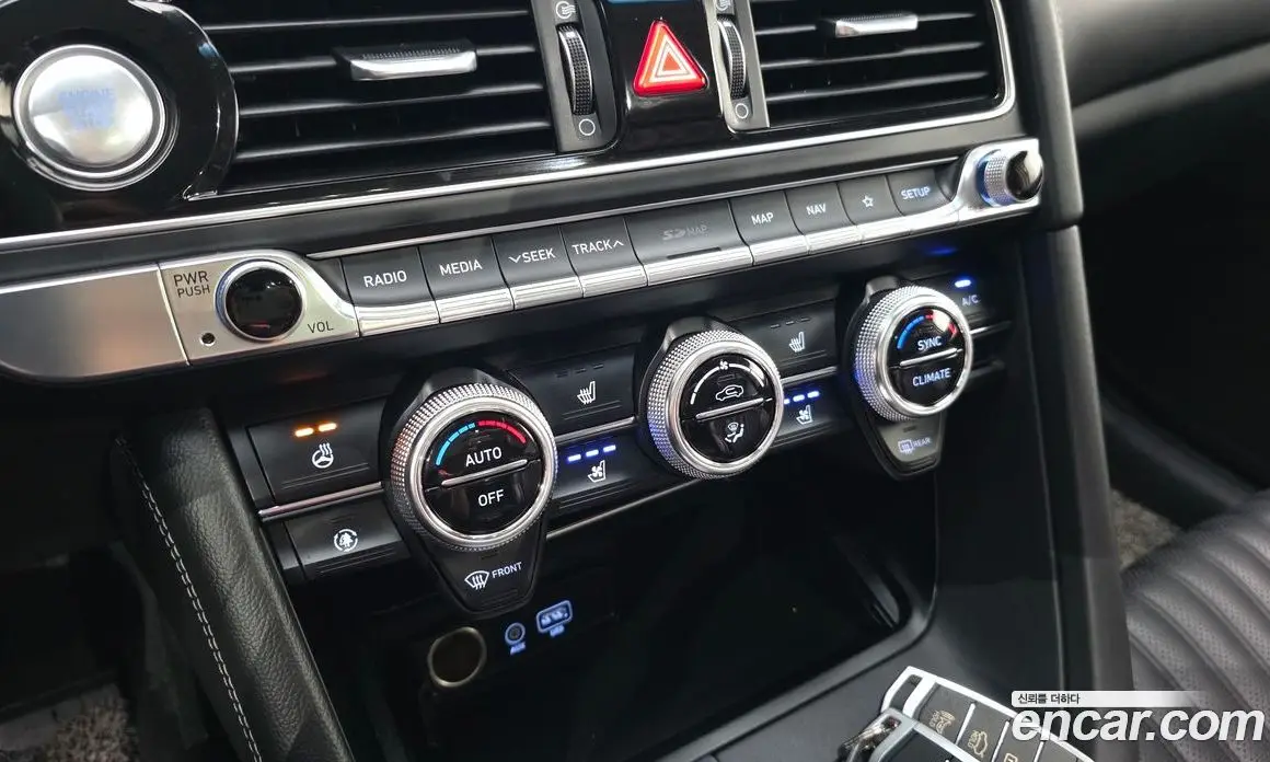 Genesis G70 2020 2.0 автомат (гидро), фото 26 Genesis G70 2020 2.0 автомат (гидро), фото 26