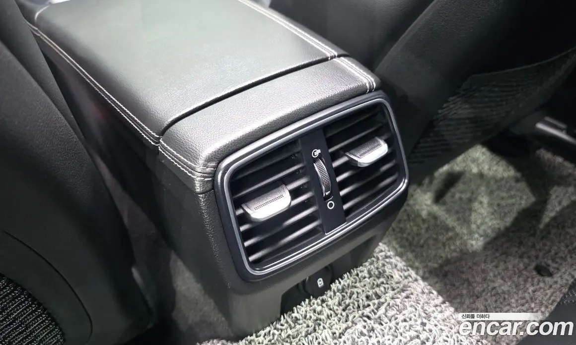 Genesis G70 2020 2.0 автомат (гидро), фото 30 Genesis G70 2020 2.0 автомат (гидро), фото 30