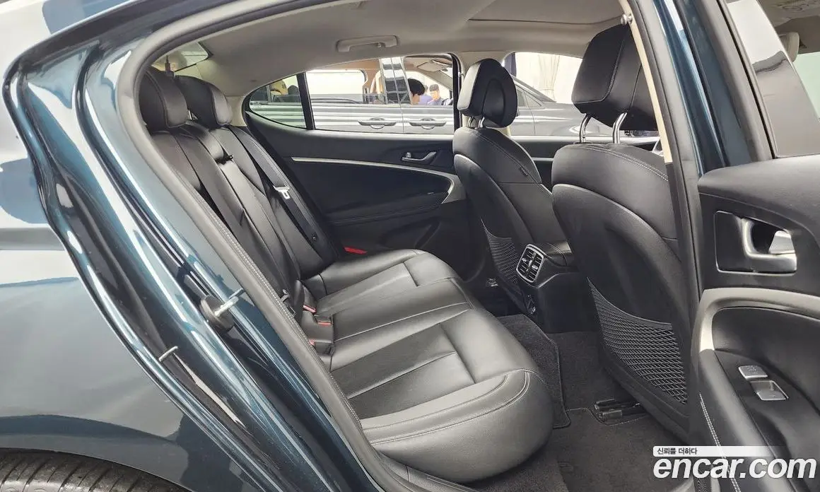 Genesis G70 2022 2.0 автомат (гидро), фото 18
