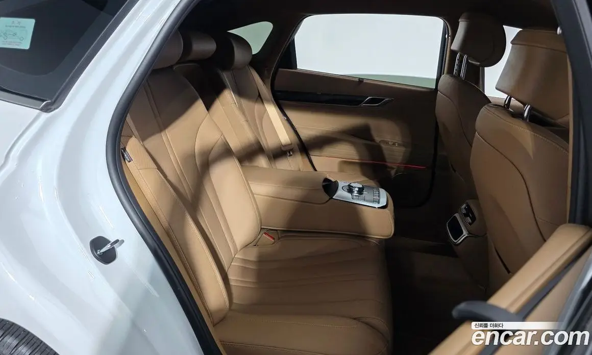 Genesis G80 2025 2.5 автомат (гидро), фото 16