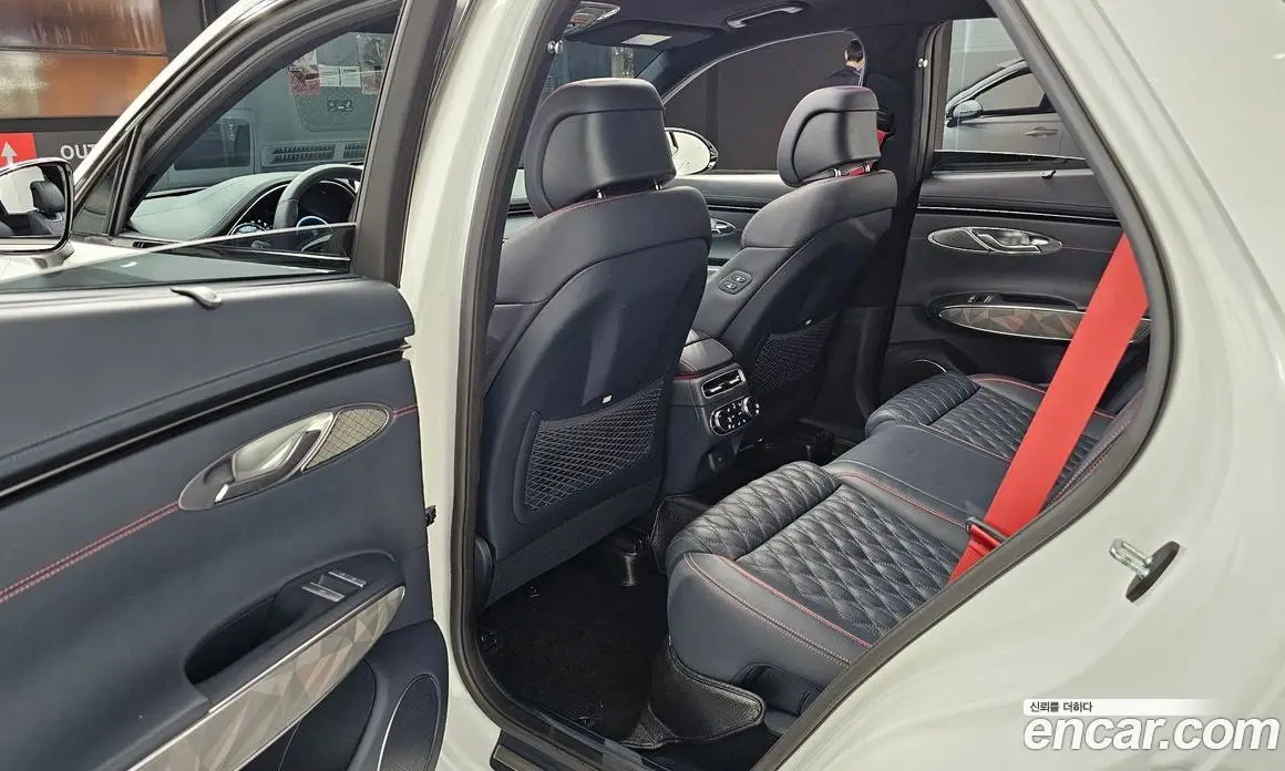 Genesis GV70 2021 2.5 автомат (гидро), фото 18