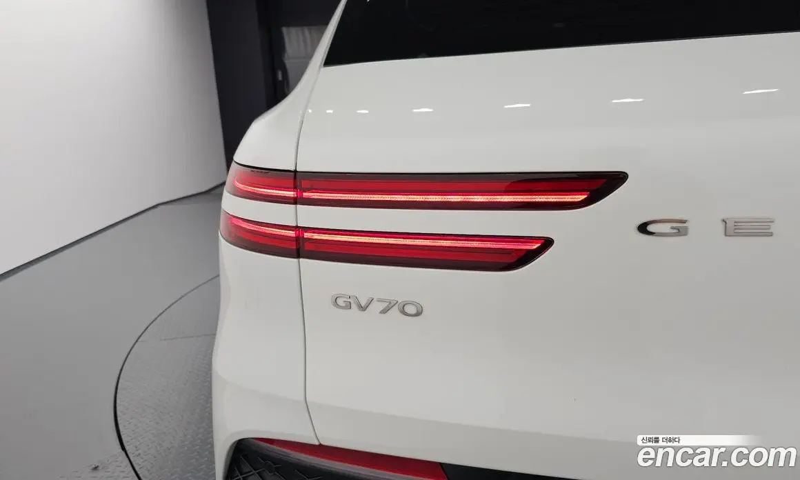 Genesis GV70 2021 2.5 автомат (гидро), фото 9