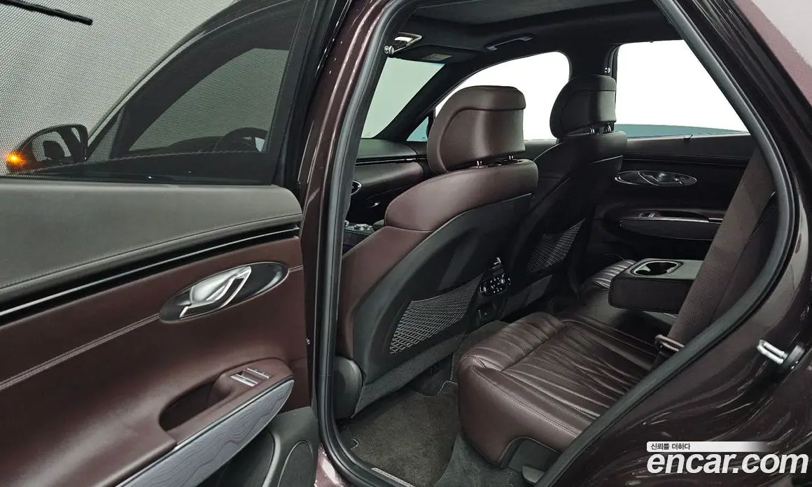 Genesis GV70 2021 2.5 автомат (гидро), фото 18