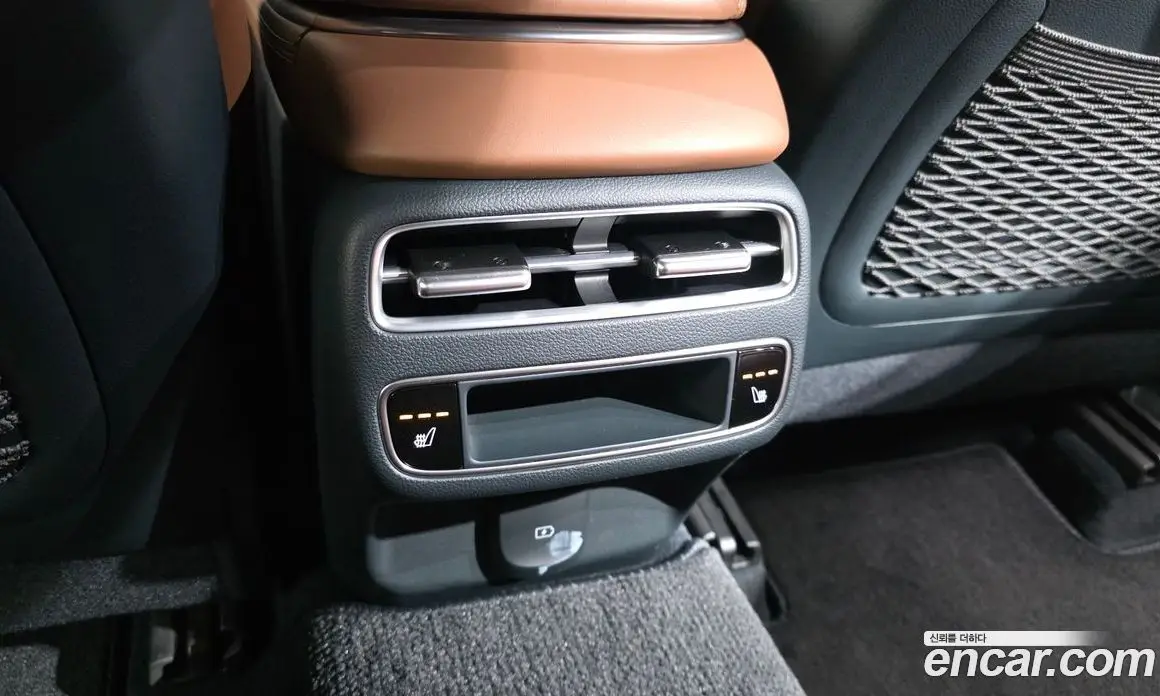 Genesis GV70 2024 2.5 автомат (гидро), фото 25