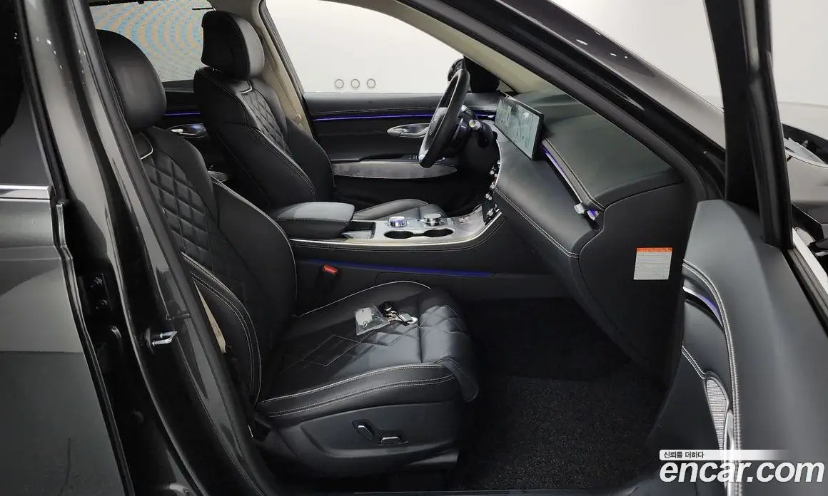 Genesis GV70 2025 0.1 автомат (гидро), фото 16
