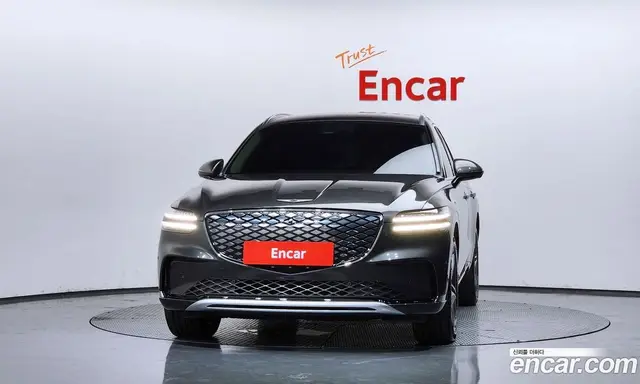 Genesis GV70 2025 0.1 автомат (гидро), миниатюра 3