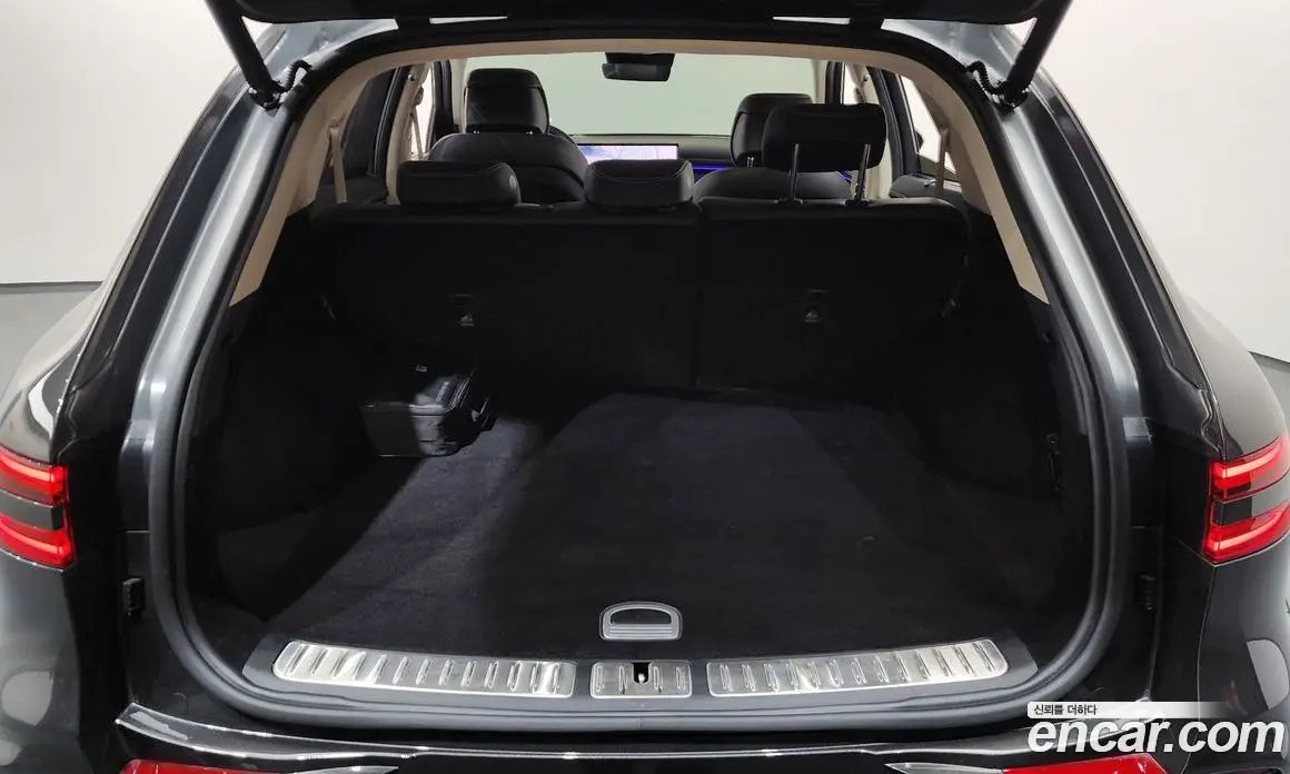 Genesis GV70 2025 0.1 автомат (гидро), фото 23
