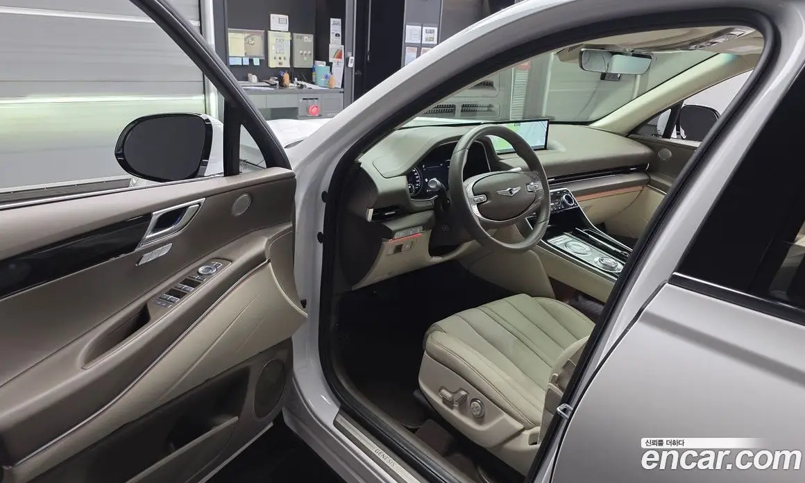 Genesis GV80 2021 2.5 автомат (гидро), фото 10 Genesis GV80 2021 2.5 автомат (гидро), фото 10