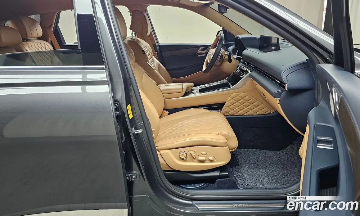 Genesis GV80 2022 2.5 автомат (гидро), фото 15 Genesis GV80 2022 2.5 автомат (гидро), фото 15