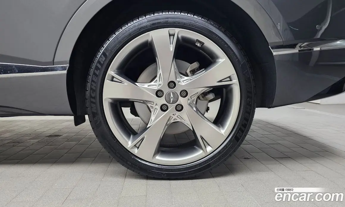 Genesis GV80 2022 2.5 автомат (гидро), фото 6 Genesis GV80 2022 2.5 автомат (гидро), фото 6