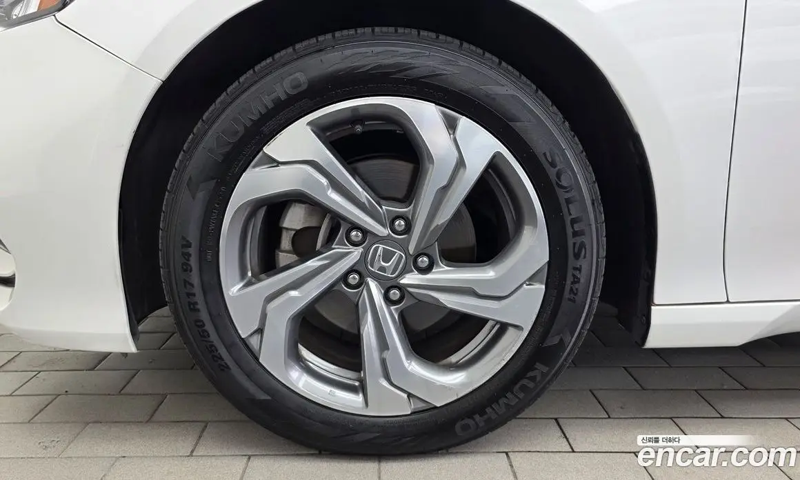 Honda Accord 2019 1.5 автомат (гидро), фото 5 Honda Accord 2019 1.5 автомат (гидро), фото 5