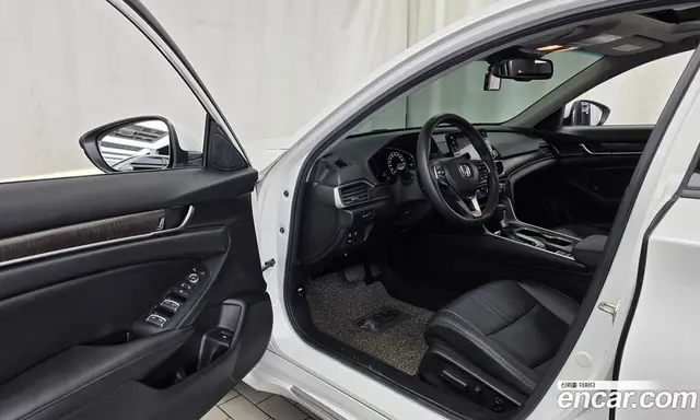 Honda Accord 2019 1.5 автомат (гидро), миниатюра 10 Honda Accord 2019 1.5 автомат (гидро), миниатюра 10