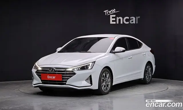 Hyundai Avante 2019 1.6 автомат (гидро), миниатюра 1 Hyundai Avante 2019 1.6 автомат (гидро), миниатюра 1