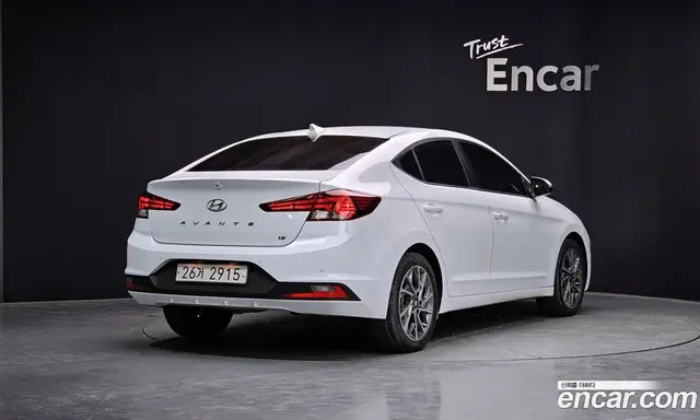 Hyundai Avante 2019 1.6 автомат (гидро), миниатюра 2 Hyundai Avante 2019 1.6 автомат (гидро), миниатюра 2