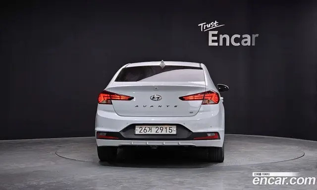 Hyundai Avante 2019 1.6 автомат (гидро), миниатюра 4 Hyundai Avante 2019 1.6 автомат (гидро), миниатюра 4