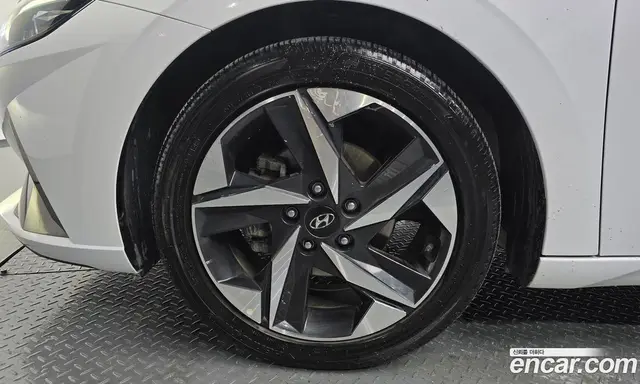 Hyundai Avante 2020 1.6 автомат (гидро), миниатюра 4 Hyundai Avante 2020 1.6 автомат (гидро), миниатюра 4
