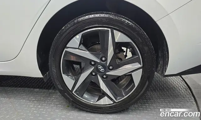 Hyundai Avante 2020 1.6 автомат (гидро), миниатюра 6 Hyundai Avante 2020 1.6 автомат (гидро), миниатюра 6